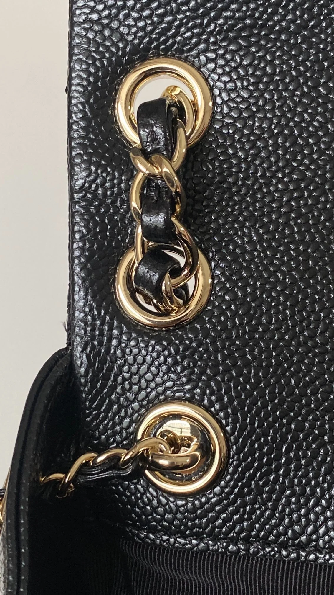 샤넬 23P 투 포켓 듀마 백팩 스몰 캐비어 블랙