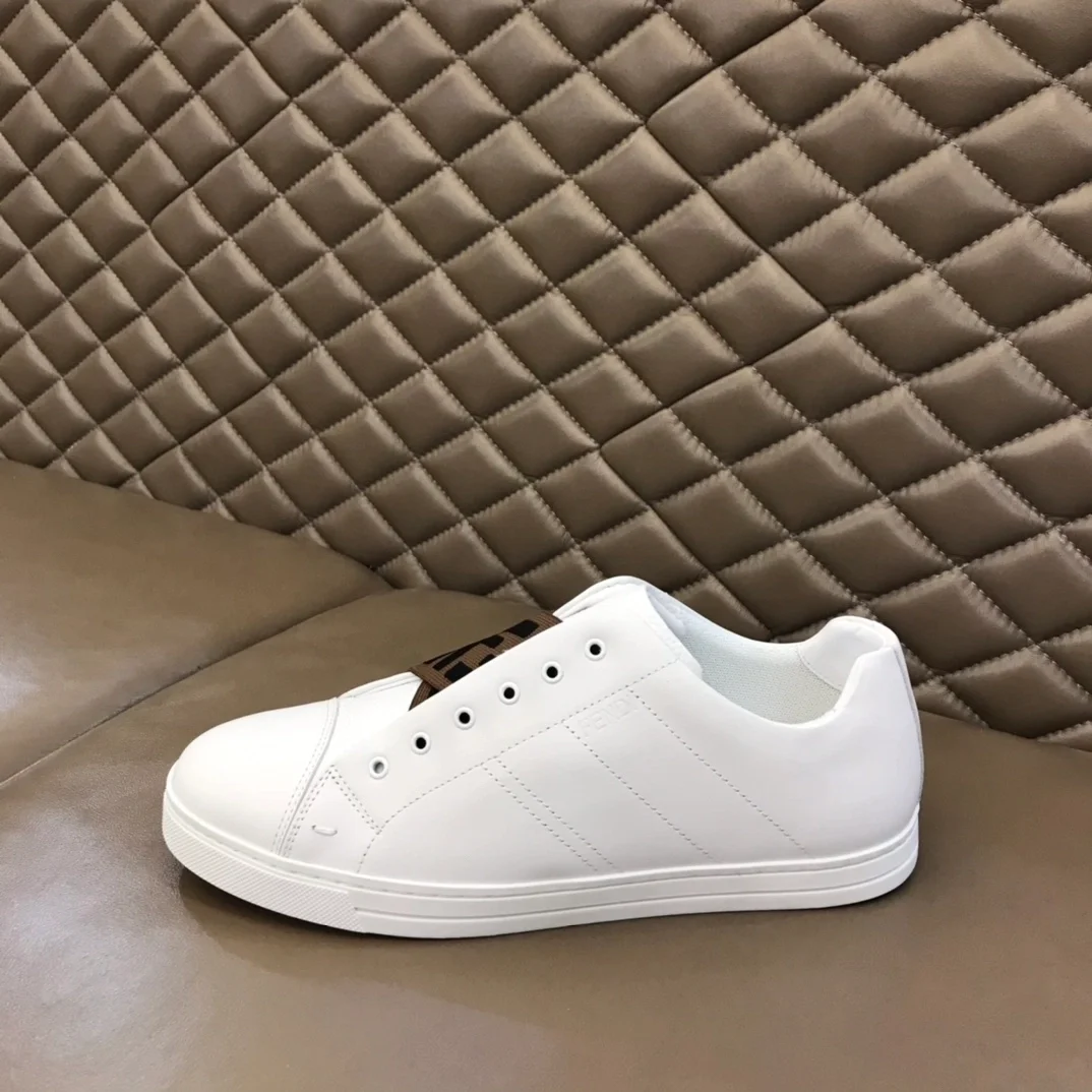 펜디 로고 크로스 밴드 화이트 슬립온 스니커즈