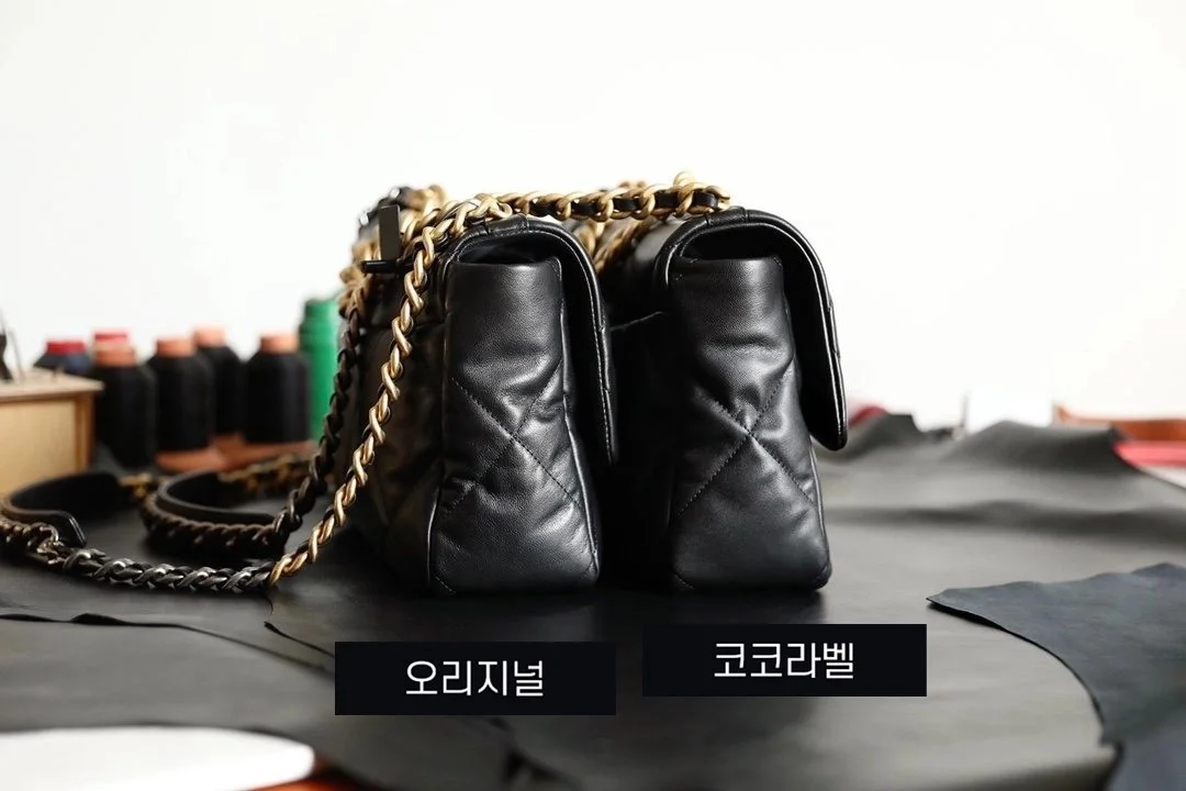 샤넬 19백 라지 램스킨 블랙 골드