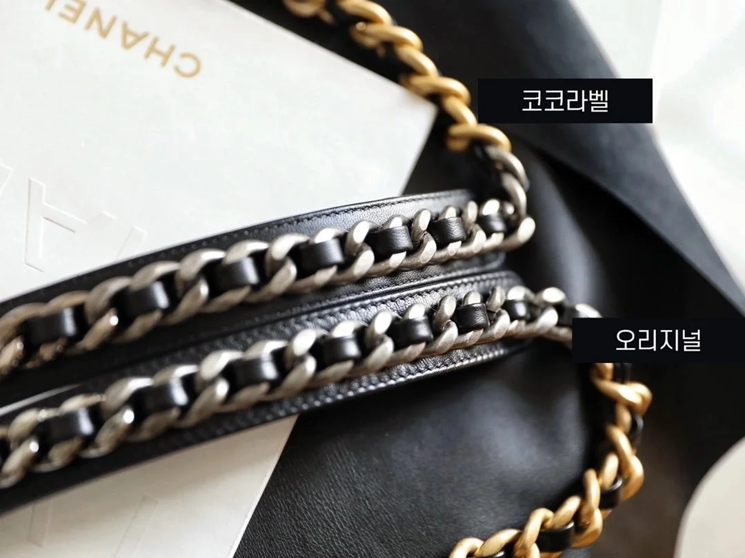 샤넬 19백 라지 램스킨 블랙 골드