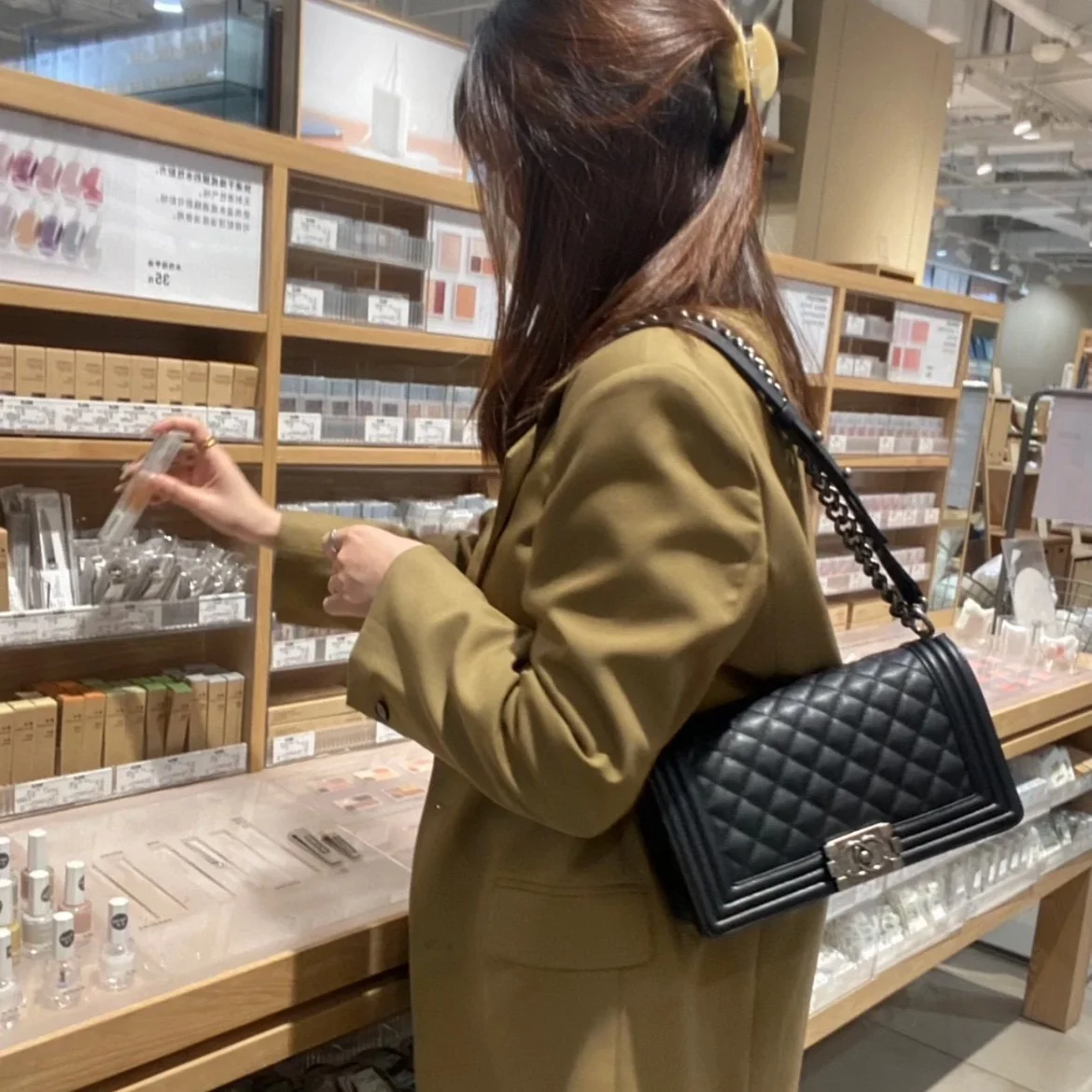 샤넬 보이백 미디움 캐비어 블랙 빈티지 실버