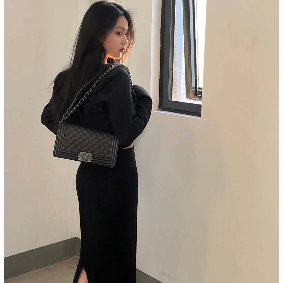 샤넬 보이백 미디움 캐비어 블랙 빈티지 실버