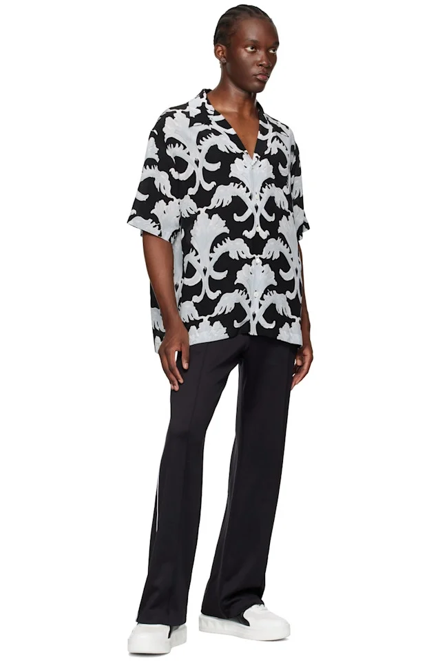 발렌티노 원스터드 로우탑 스니커즈 화이트 & 블랙