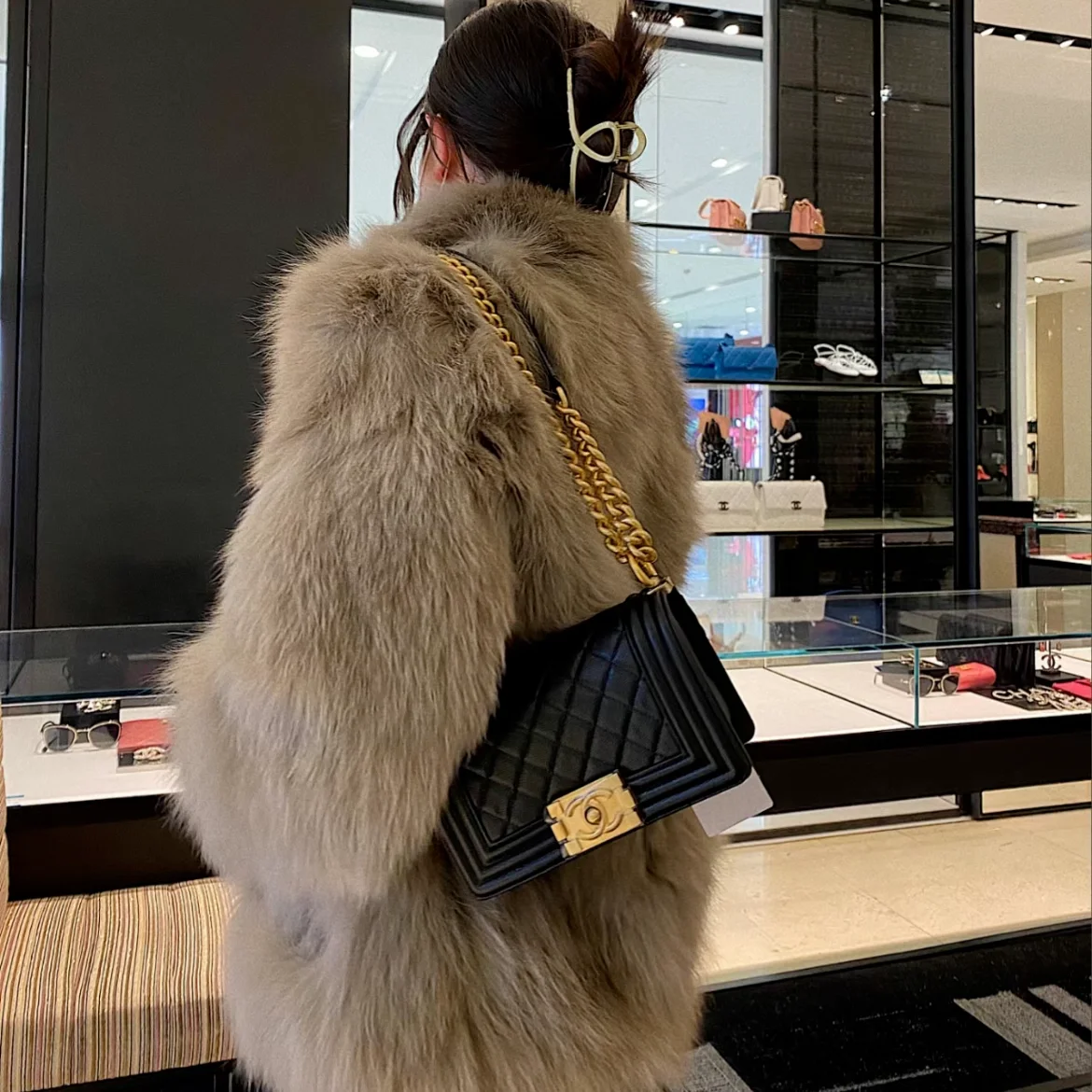 샤넬 보이백 미디움 캐비어 블랙 빈티지 골드