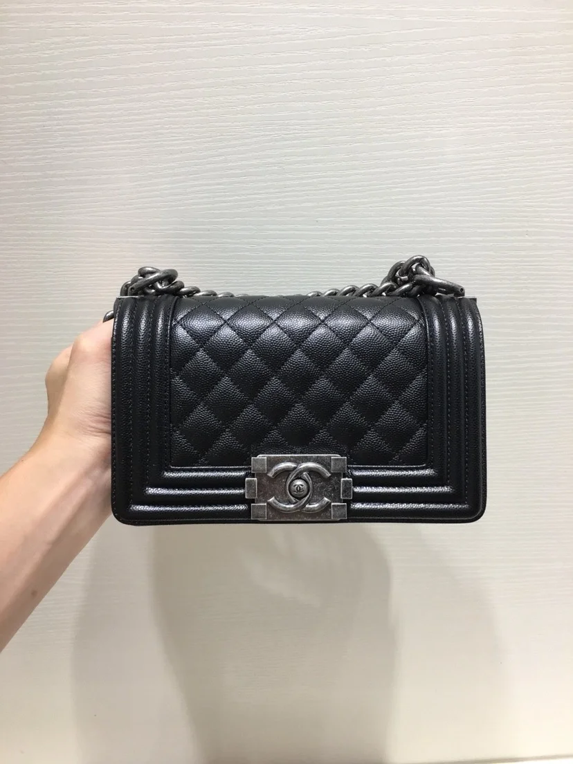 샤넬 보이백 스몰 캐비어 블랙 빈티지 실버