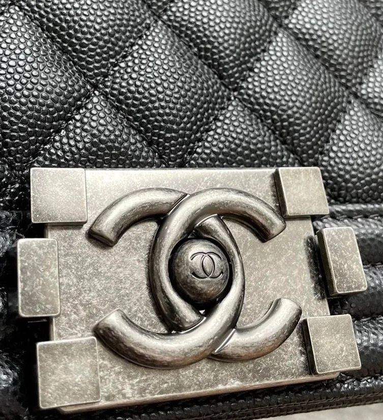 샤넬 보이백 스몰 캐비어 블랙 빈티지 실버