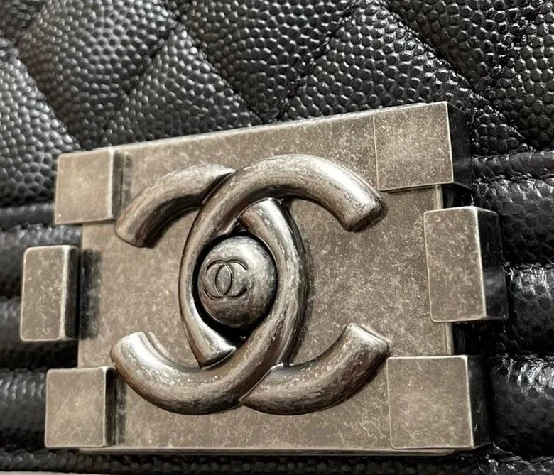 샤넬 보이백 스몰 캐비어 블랙 빈티지 실버