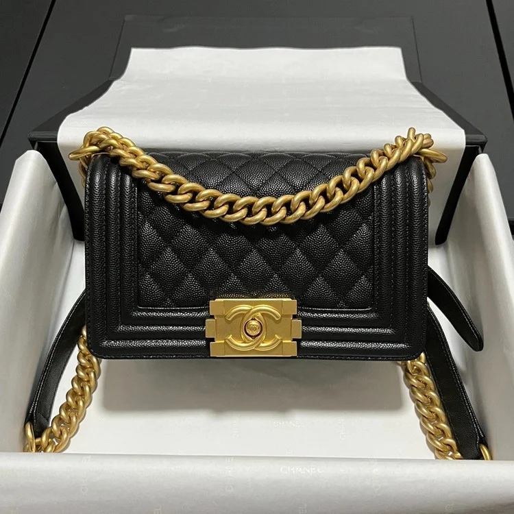 샤넬 보이백 스몰 캐비어 블랙 빈티지 골드