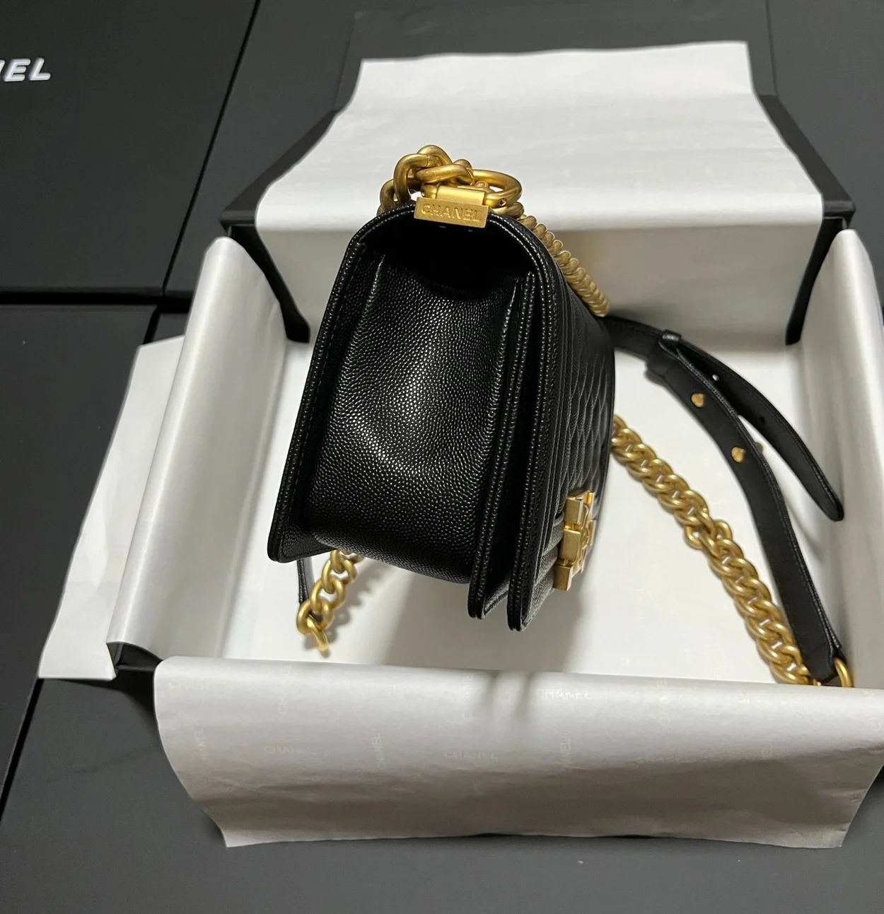 샤넬 보이백 스몰 캐비어 블랙 빈티지 골드