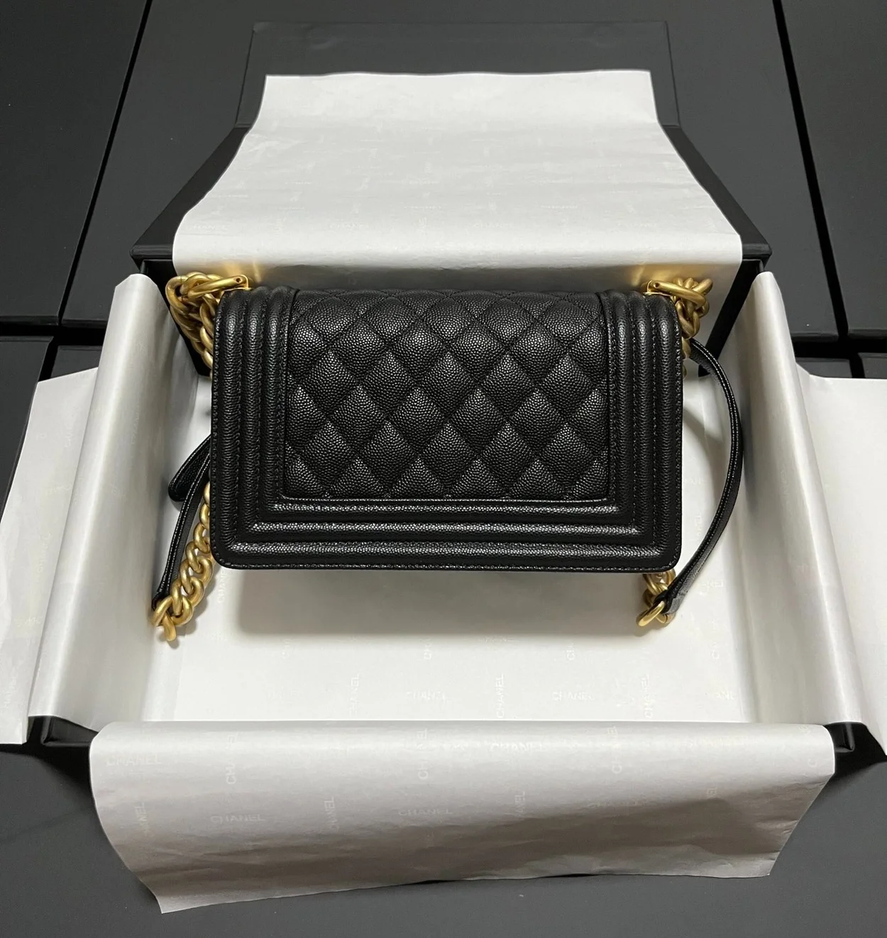 샤넬 보이백 스몰 캐비어 블랙 빈티지 골드