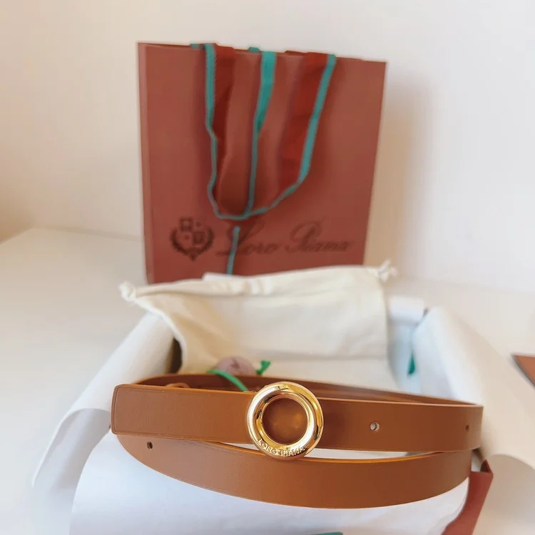 로로피아나 레더 금장 벨트