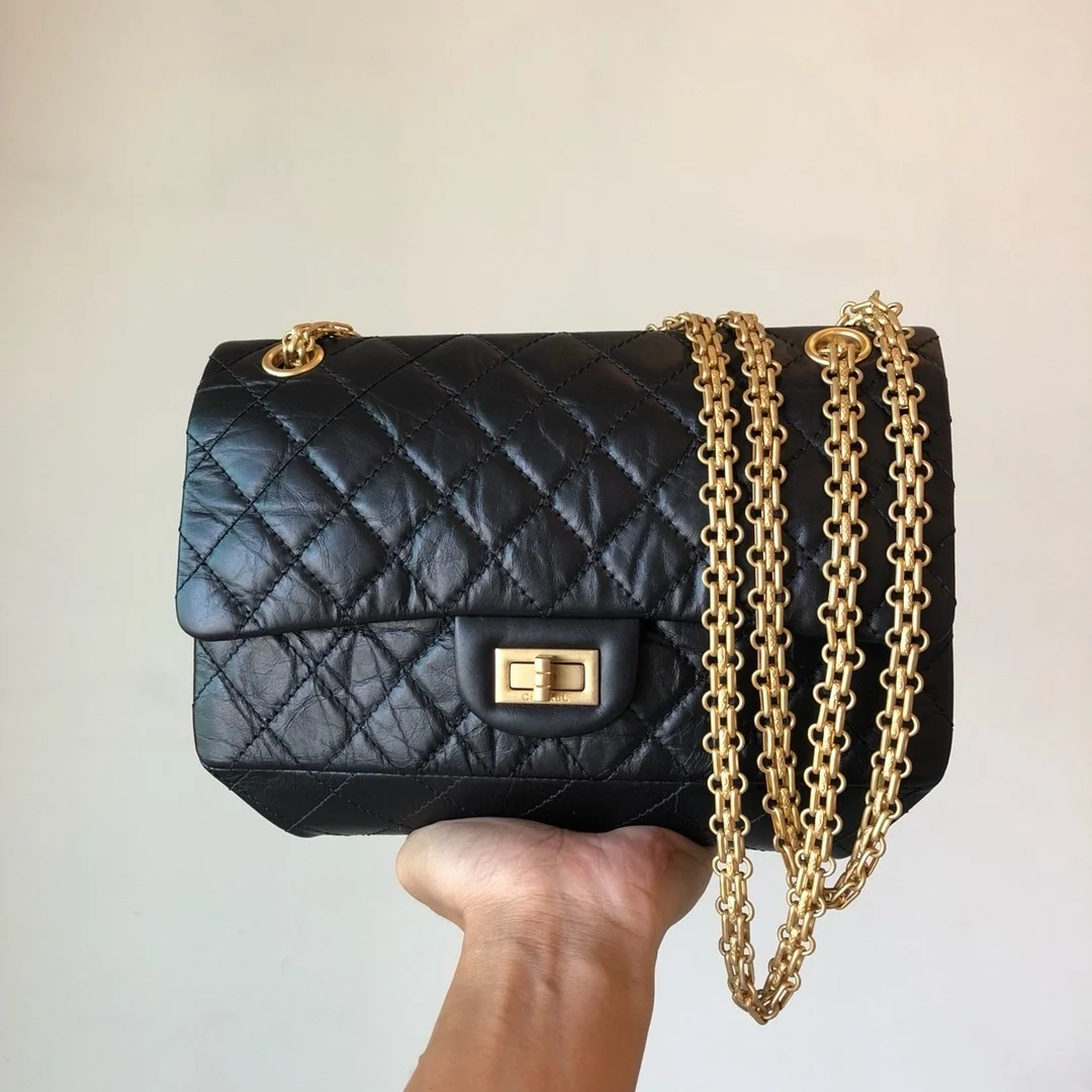 샤넬 2.55 빈티지 미디움 플랩백 블랙 빈티지 골드