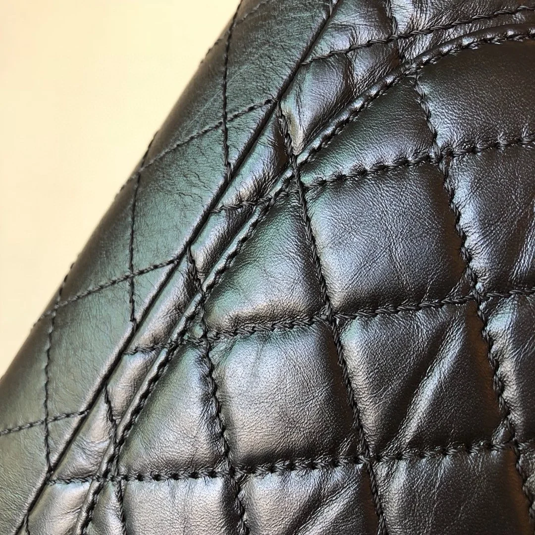 샤넬 2.55 빈티지 미디움 플랩백 블랙 빈티지 골드