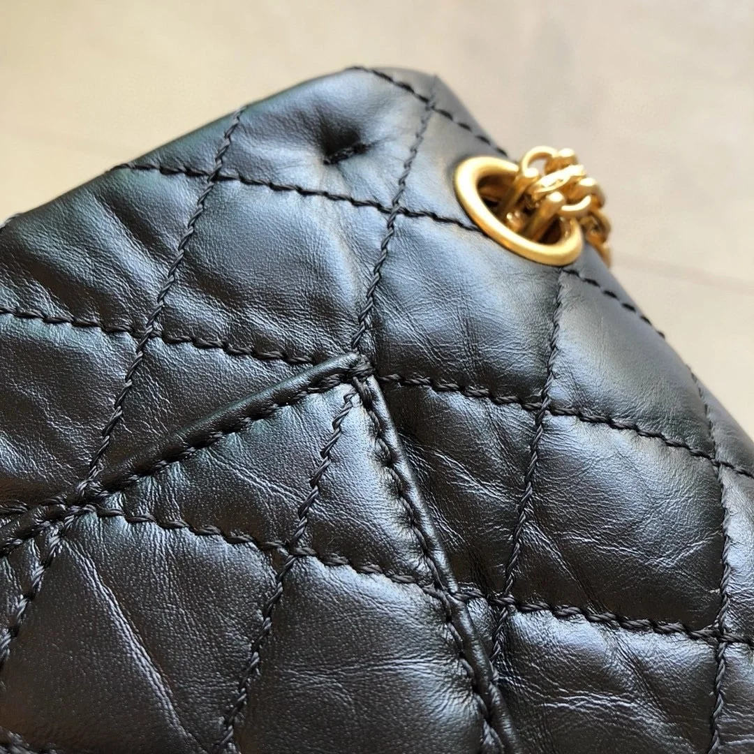 샤넬 2.55 빈티지 미디움 플랩백 블랙 빈티지 골드