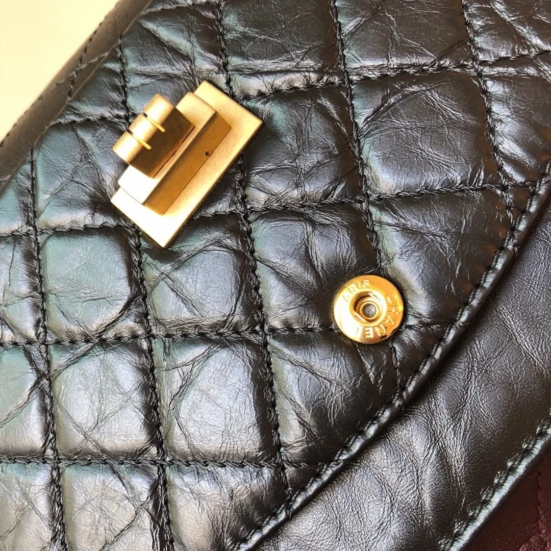 샤넬 2.55 빈티지 미디움 플랩백 블랙 빈티지 골드