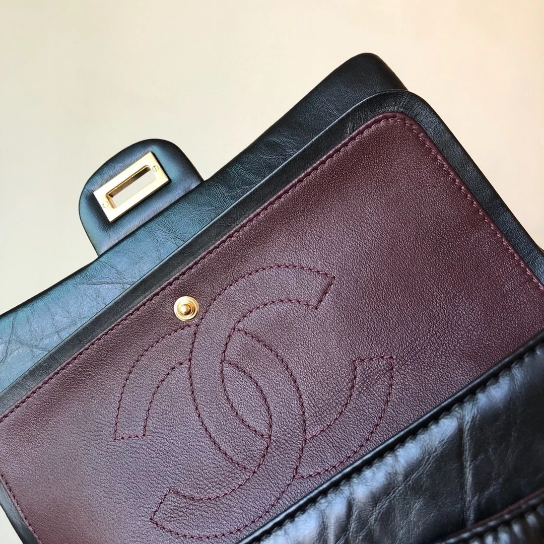 샤넬 2.55 빈티지 미디움 플랩백 블랙 빈티지 골드