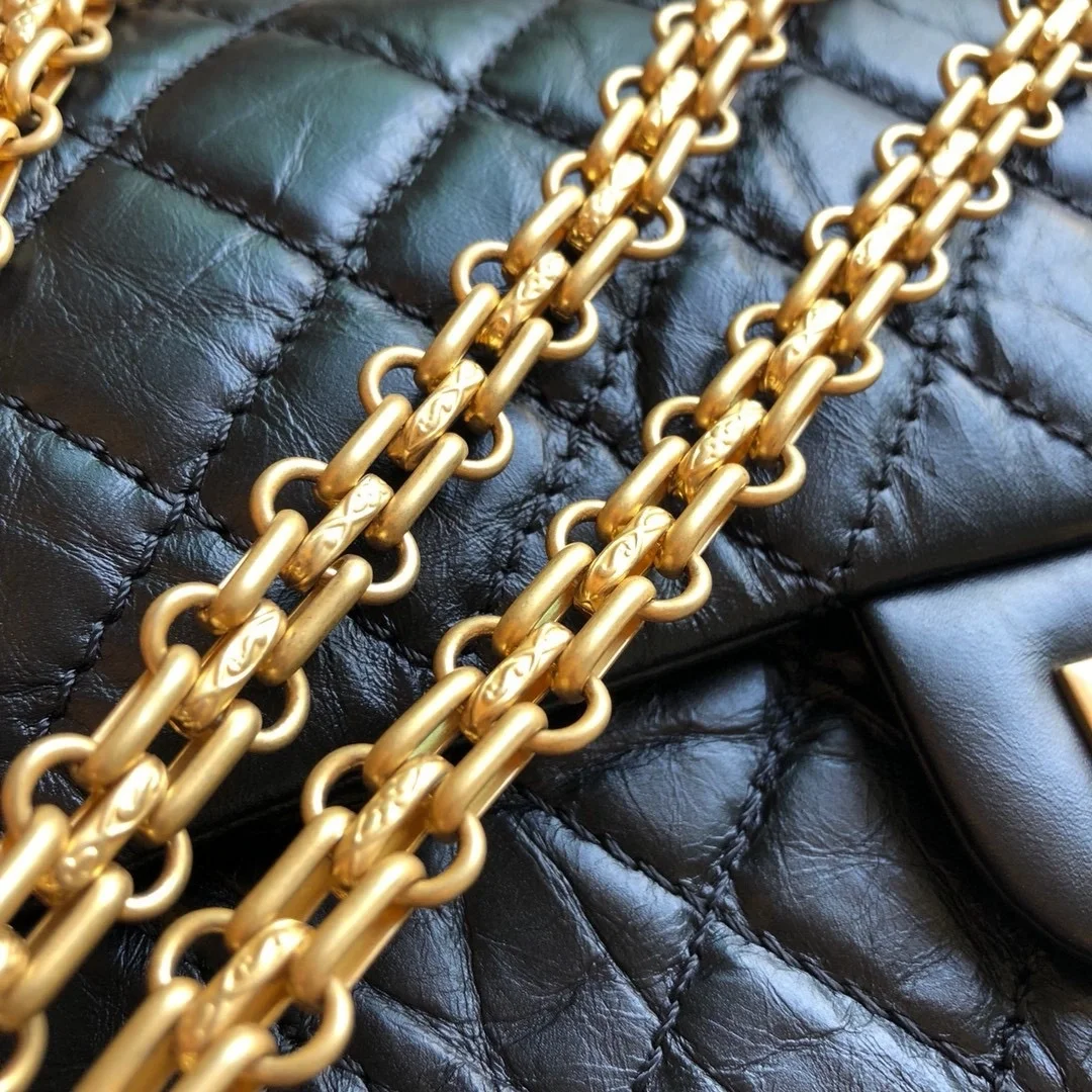 샤넬 2.55 빈티지 미디움 플랩백 블랙 빈티지 골드