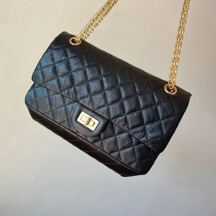 샤넬 2.55 빈티지 미디움 플랩백 블랙 샴페인 골드