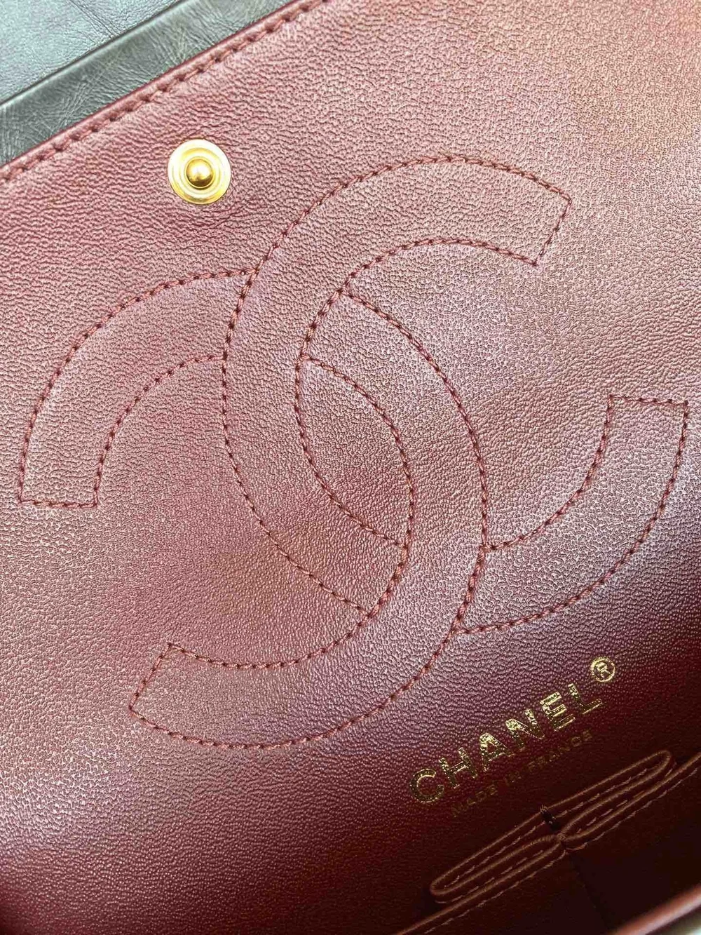 샤넬 2.55 빈티지 미디움 플랩백 블랙 샴페인 골드