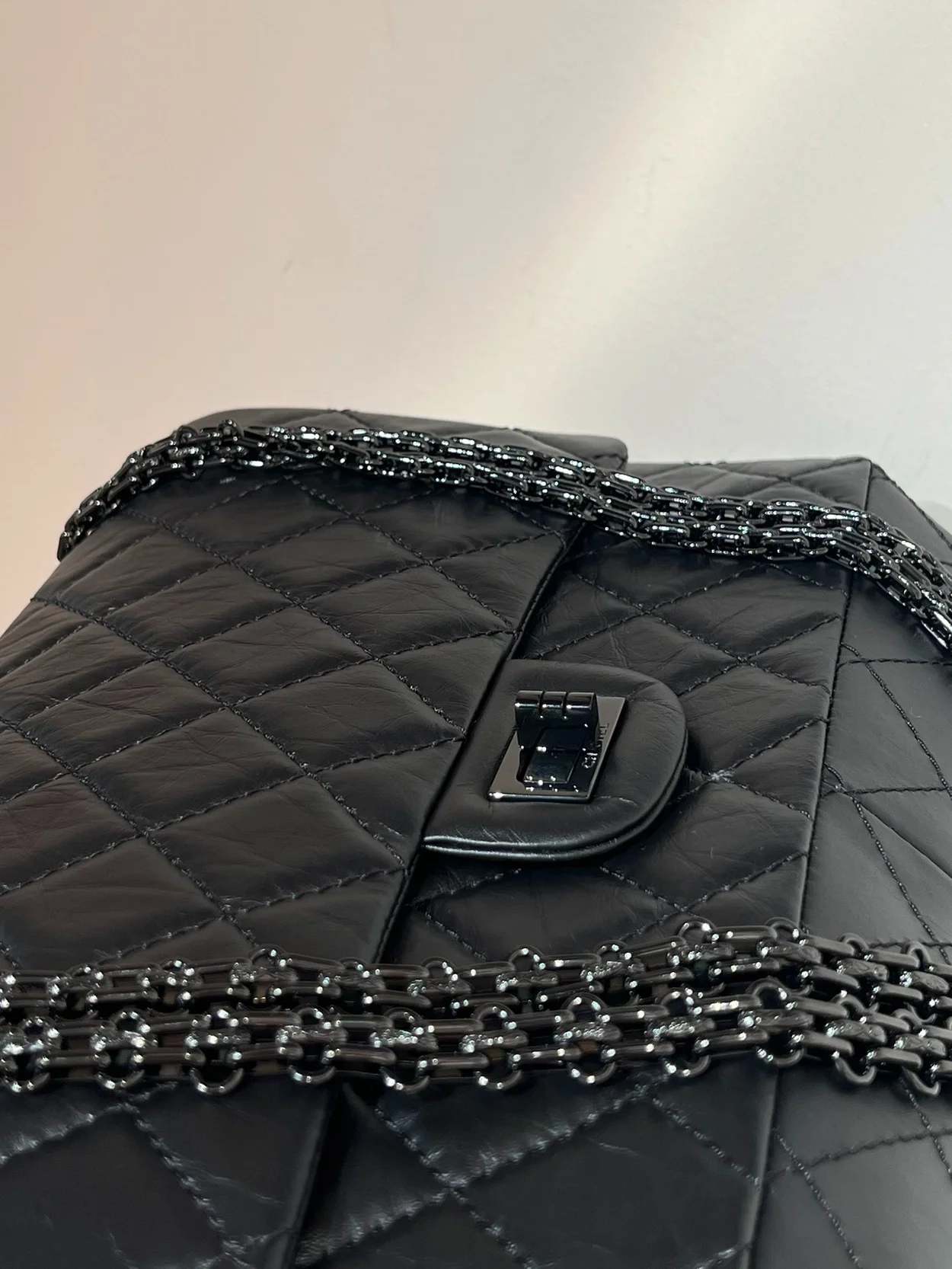 샤넬 2.55 빈티지 라지 플랩백 블랙