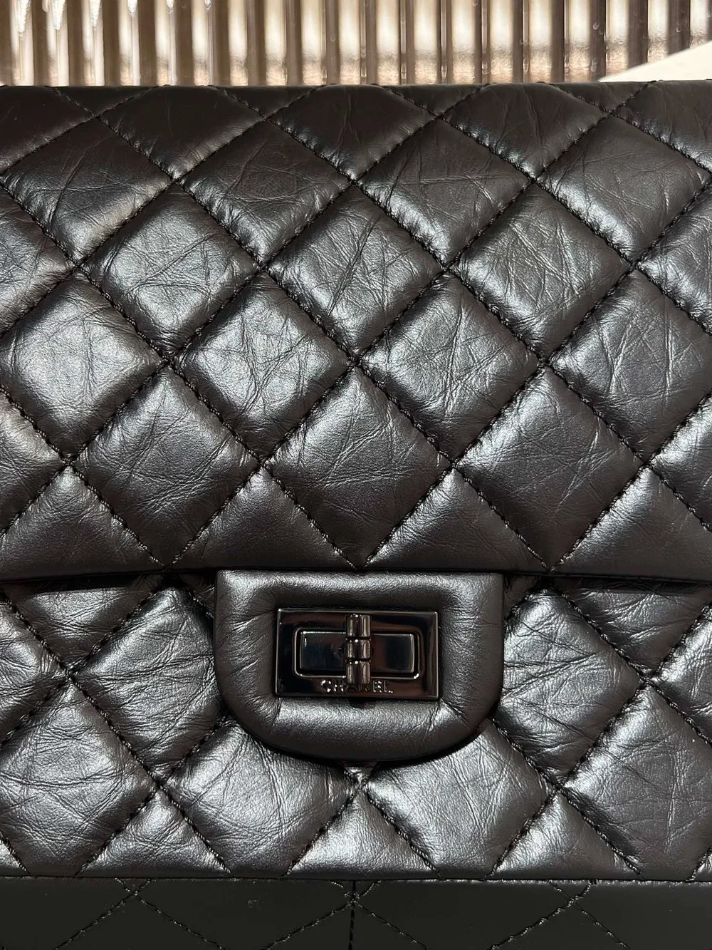 샤넬 2.55 빈티지 라지 플랩백 블랙