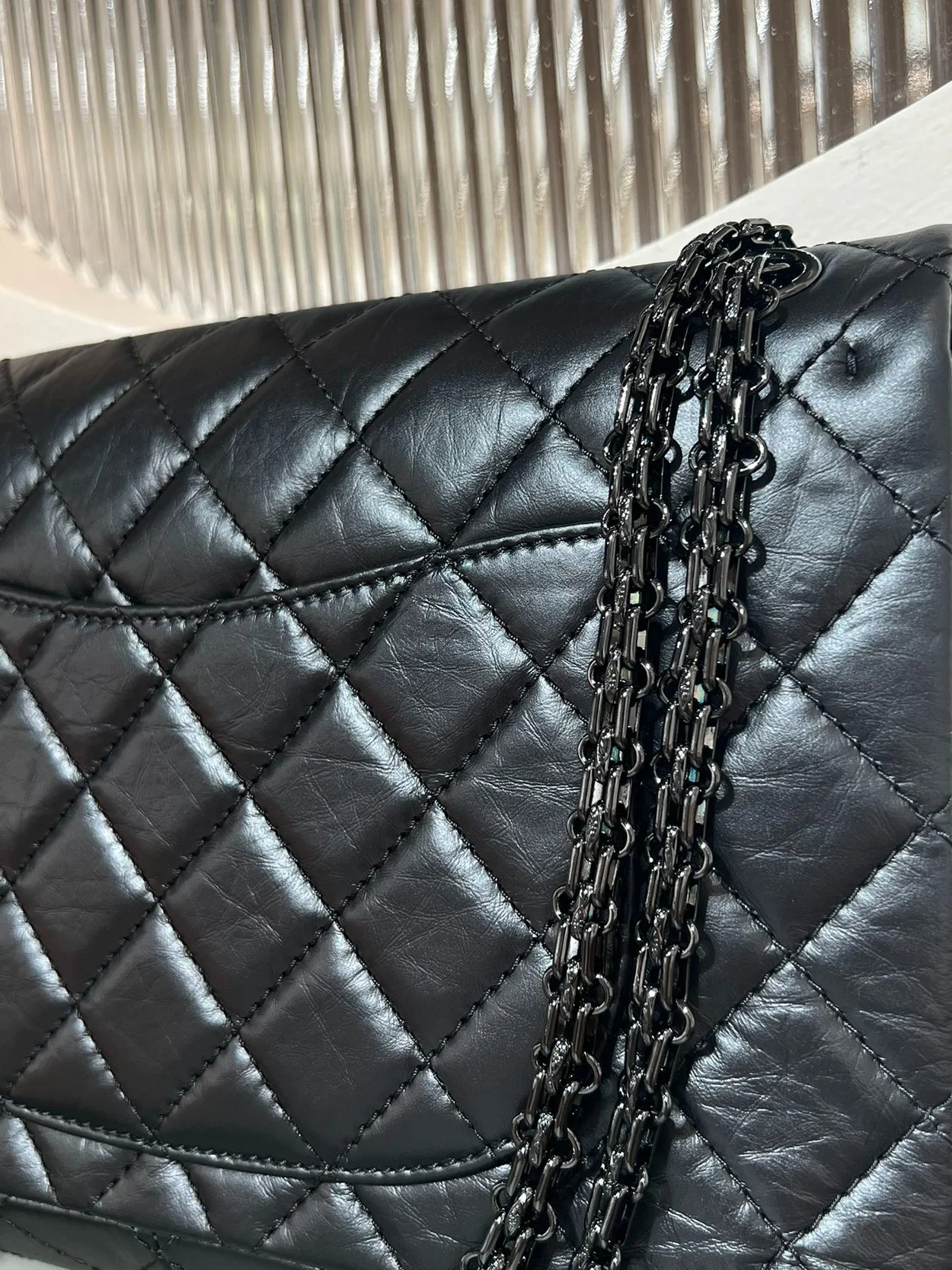 샤넬 2.55 빈티지 라지 플랩백 블랙