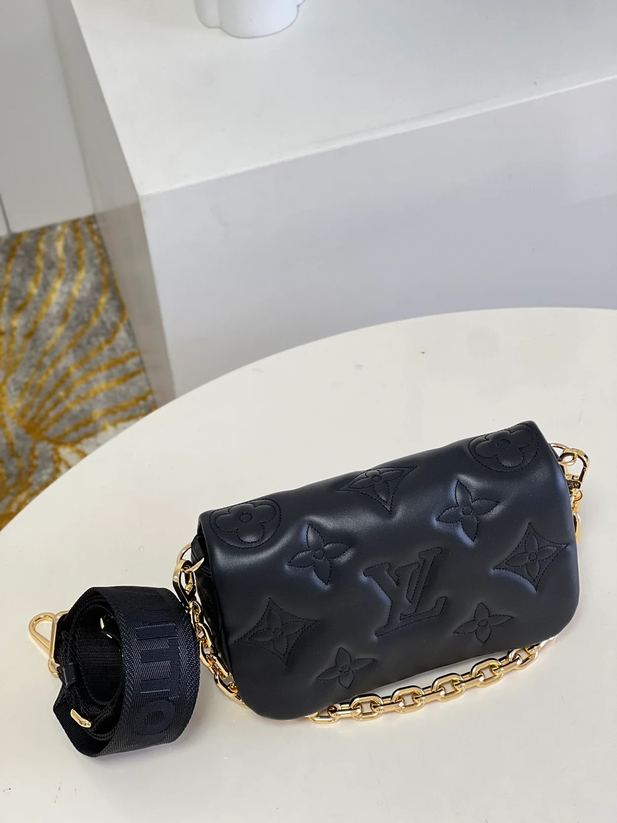 루이비통 월렛 온 스트랩 M81398