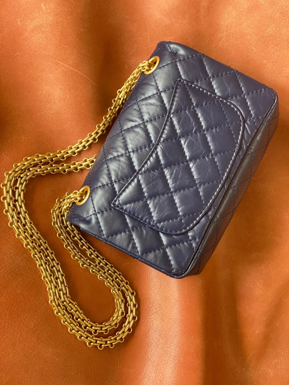 샤넬 2.55 빈티지 미니 플랩백 딥블루 골드