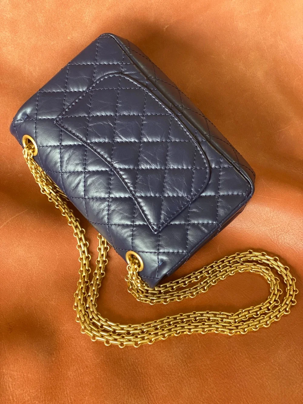 샤넬 2.55 빈티지 미니 플랩백 딥블루 골드