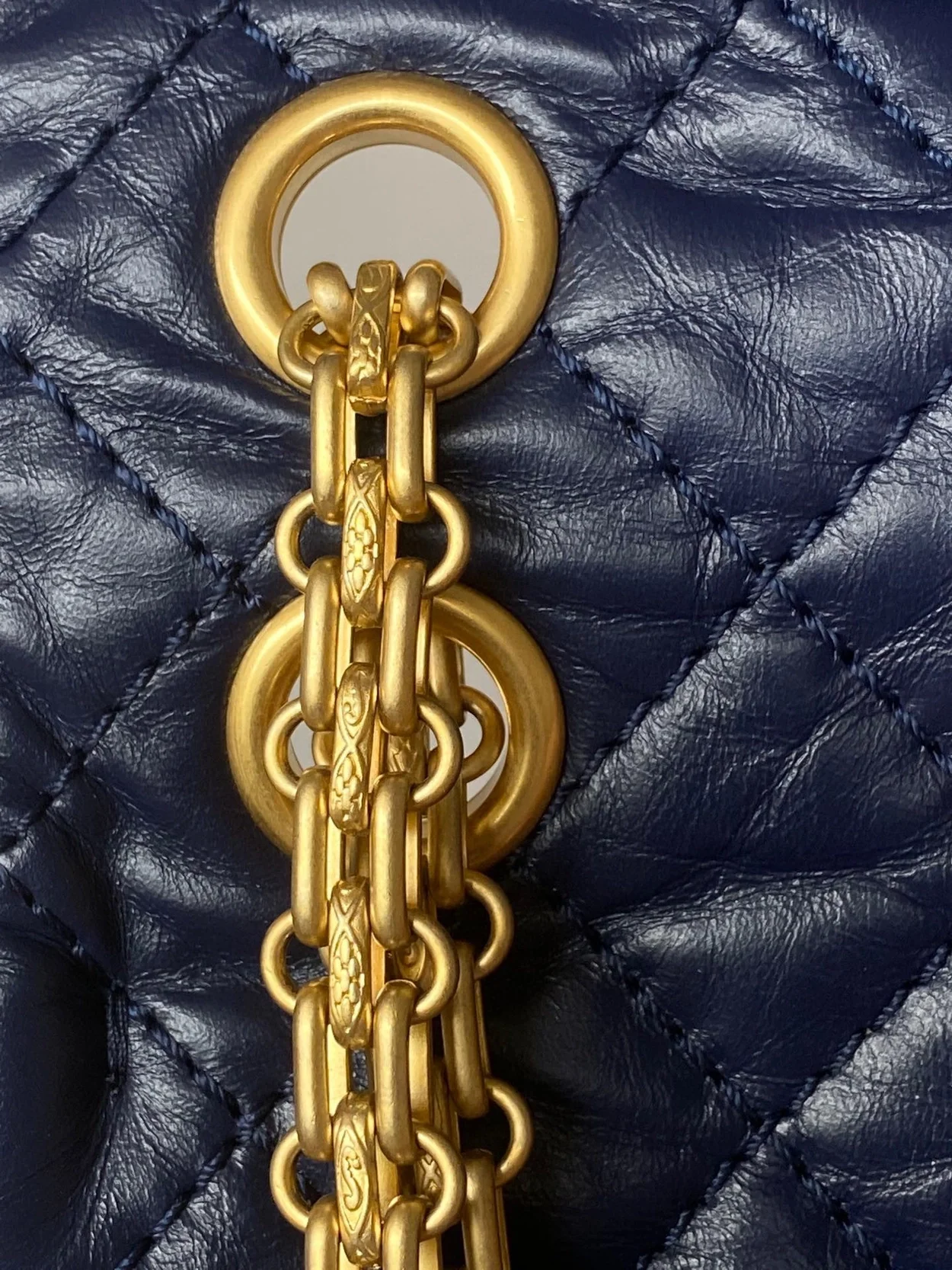 샤넬 2.55 빈티지 미니 플랩백 딥블루 골드