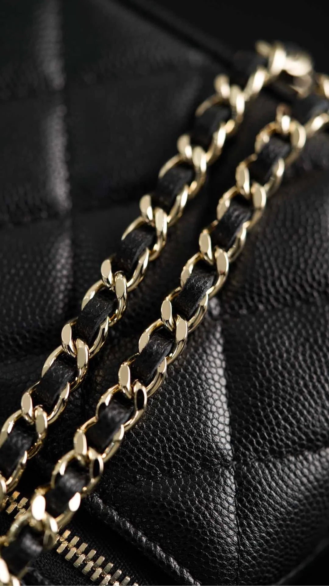 샤넬 탑핸들 캐비어 블랙 샴페인 골드 베니티백