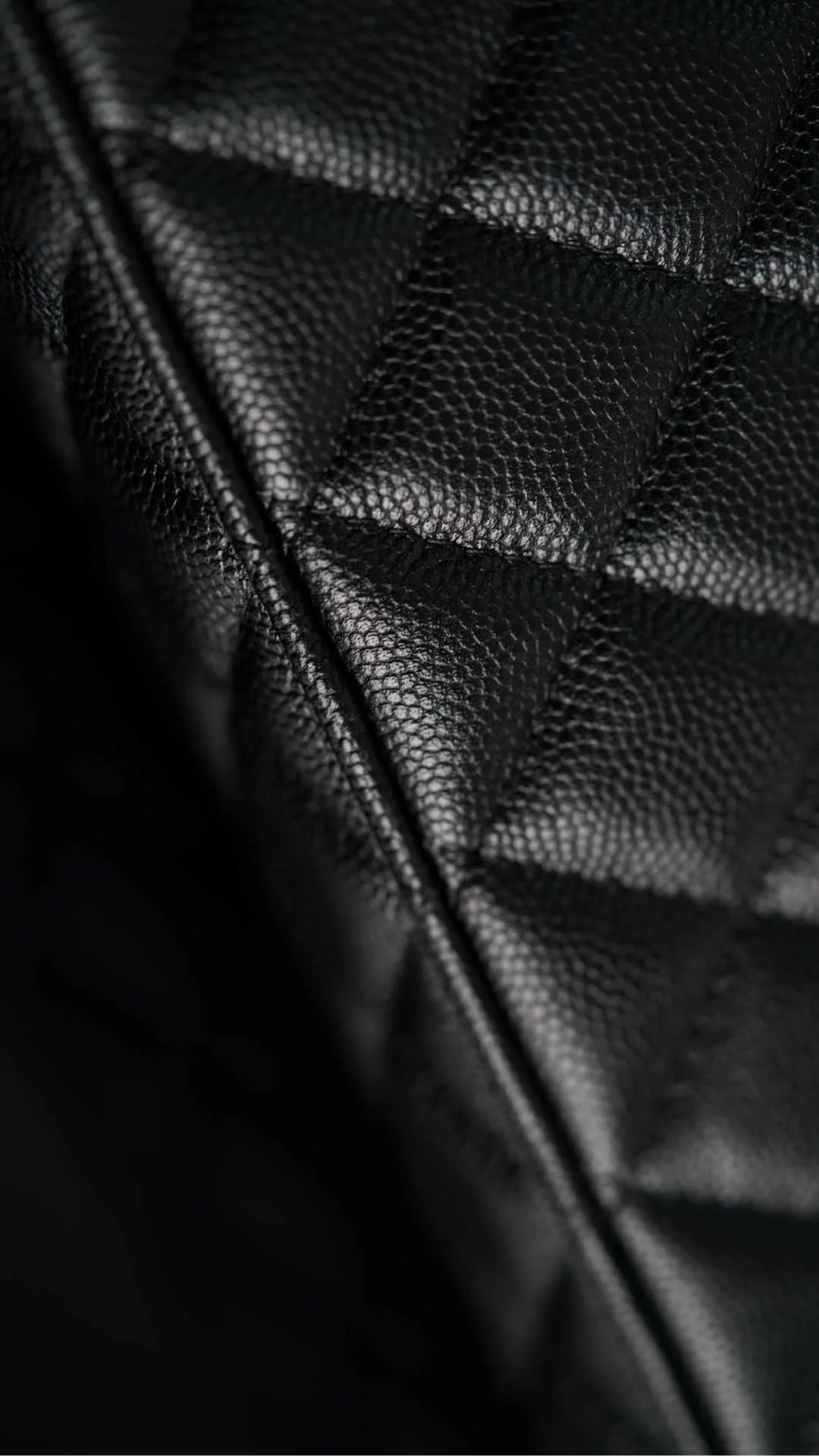 샤넬 탑핸들 캐비어 블랙 샴페인 골드 베니티백