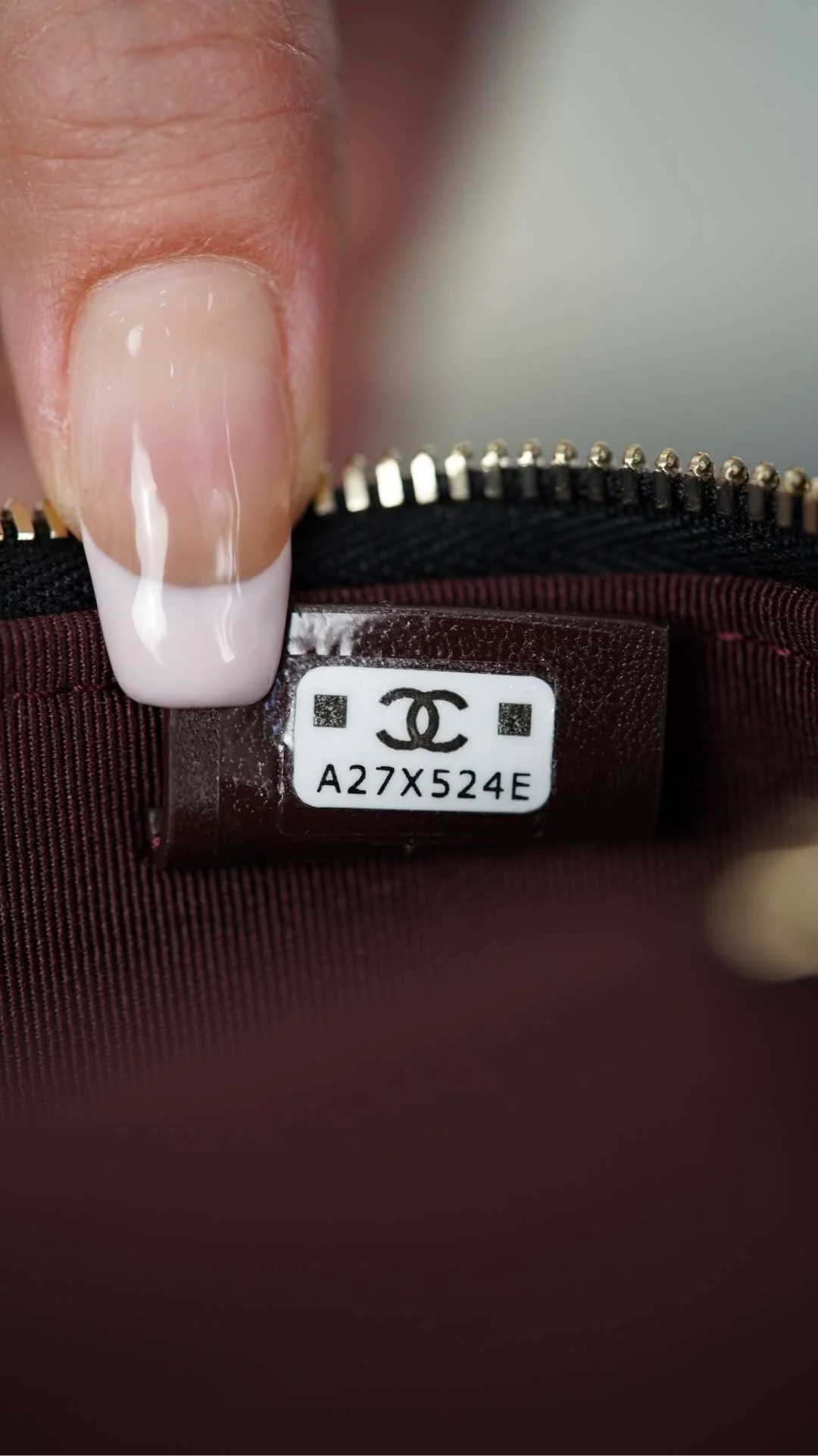 샤넬 탑핸들 캐비어 블랙 샴페인 골드 베니티백