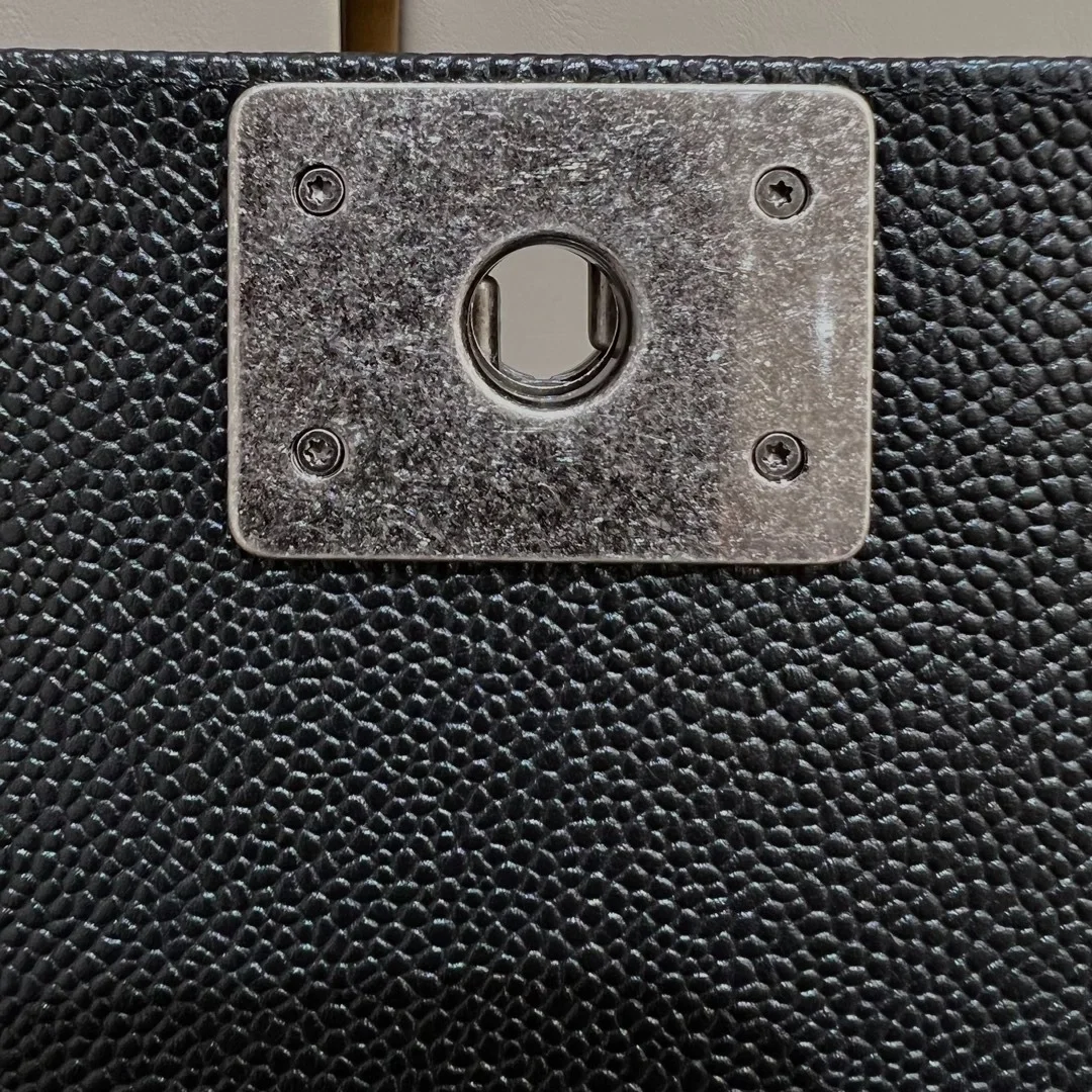 샤넬 보이백 라지 캐비어 블랙 빈티지 실버