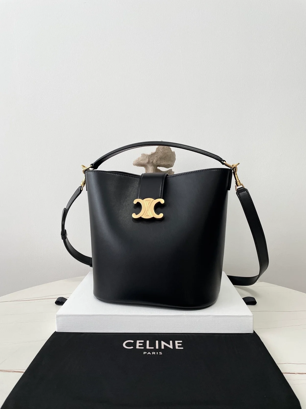 셀린느 미디엄 루이즈백