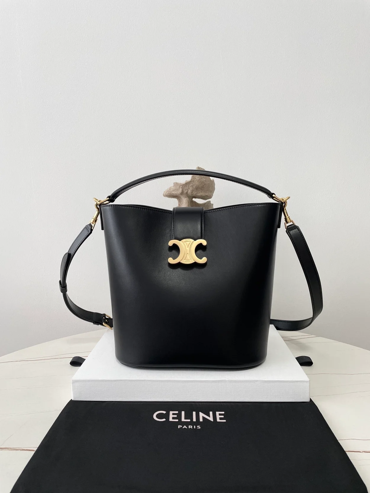 셀린느 미디엄 루이즈백