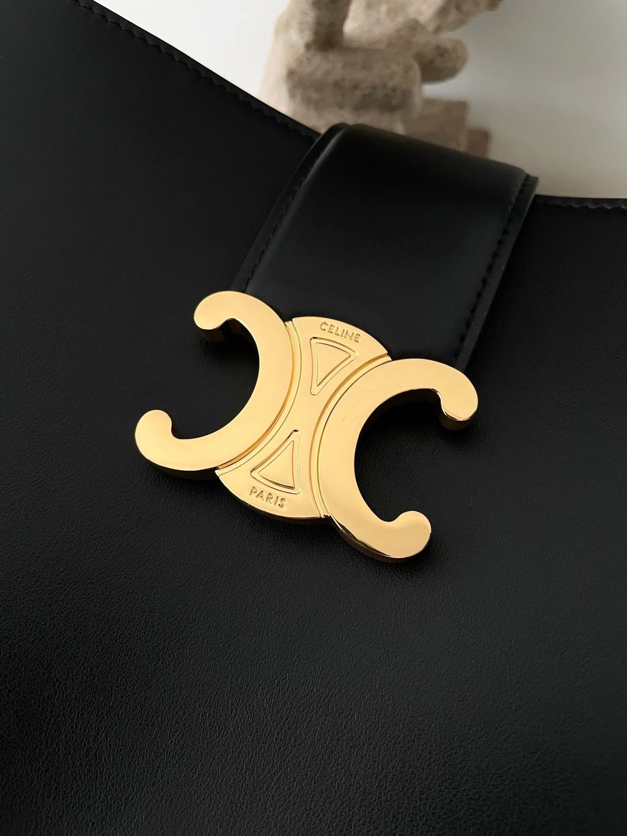 셀린느 미디엄 루이즈백