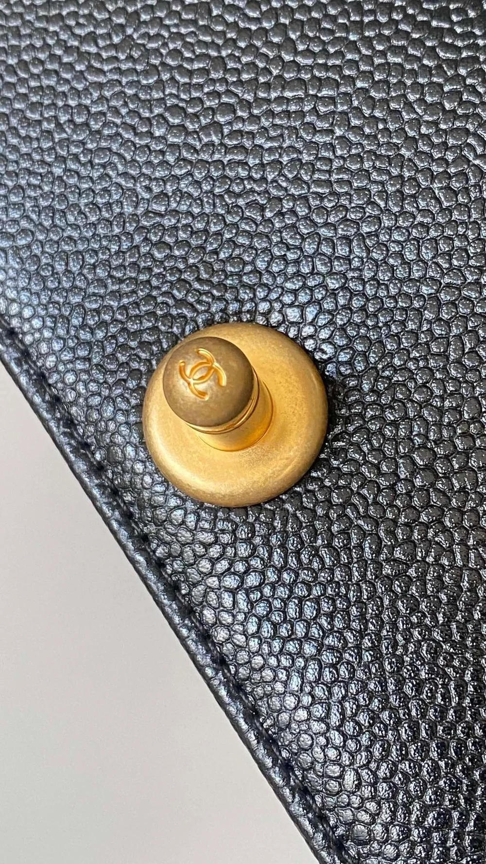 샤넬 보이백 미니 캐비어 블랙 빈티지 골드