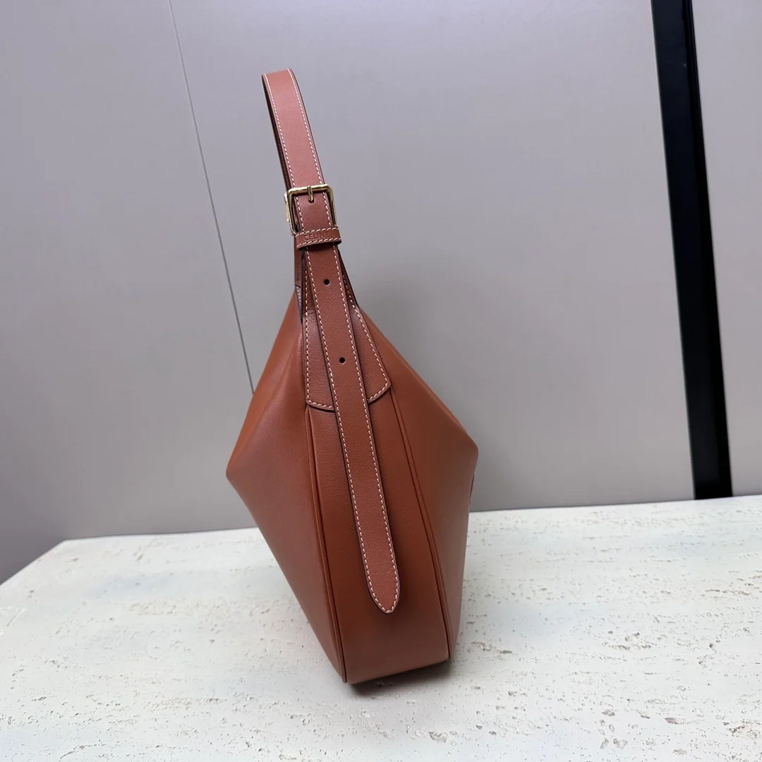 셀린느 엘로이즈 백 브라운