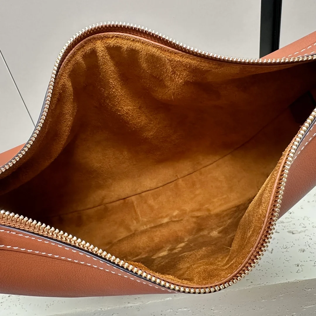 셀린느 엘로이즈 백 브라운