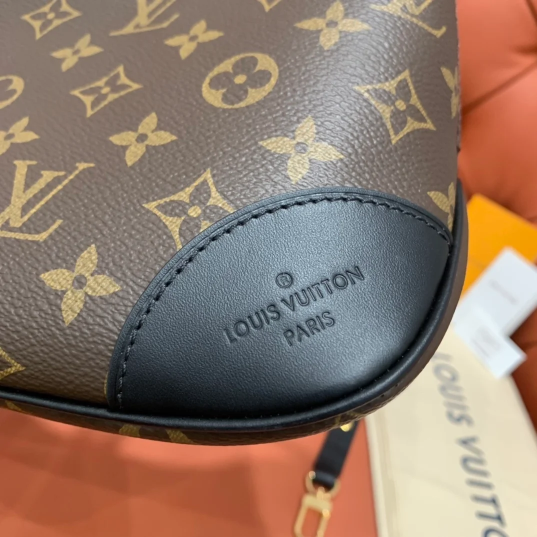 루이비통 불로뉴 모노그램 블랙 M45831