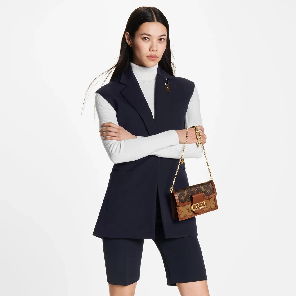 루이비통 도핀 체인 월릿 M68746