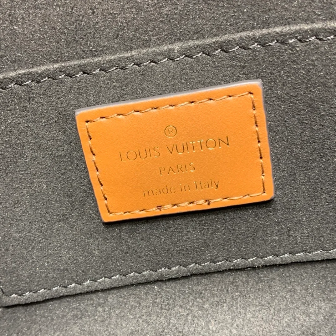 루이비통 모노그램 미니 도핀 M45959