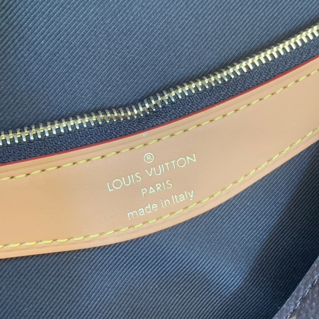 루이비통 다이앤 모노그램 백 M45985