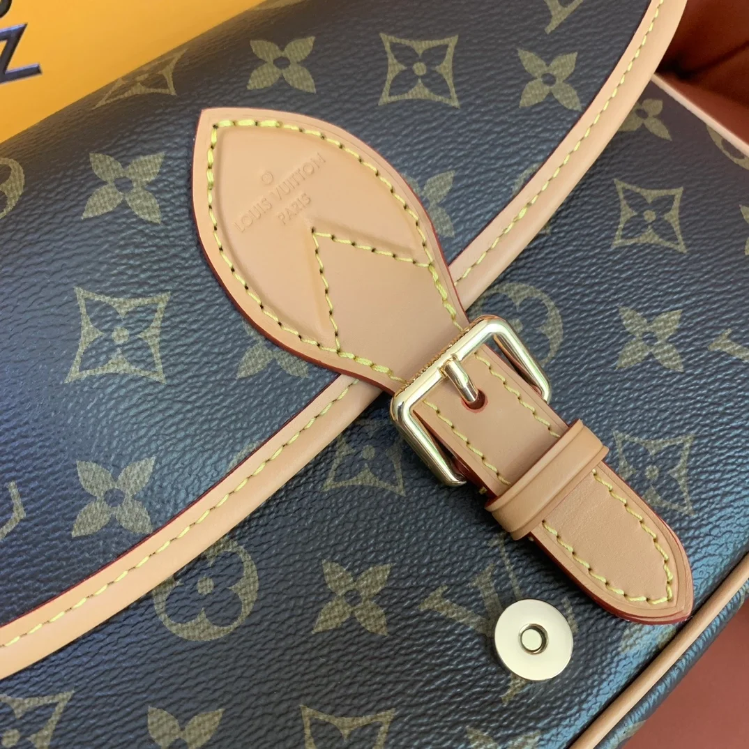 루이비통 다이앤 모노그램 백 M45985