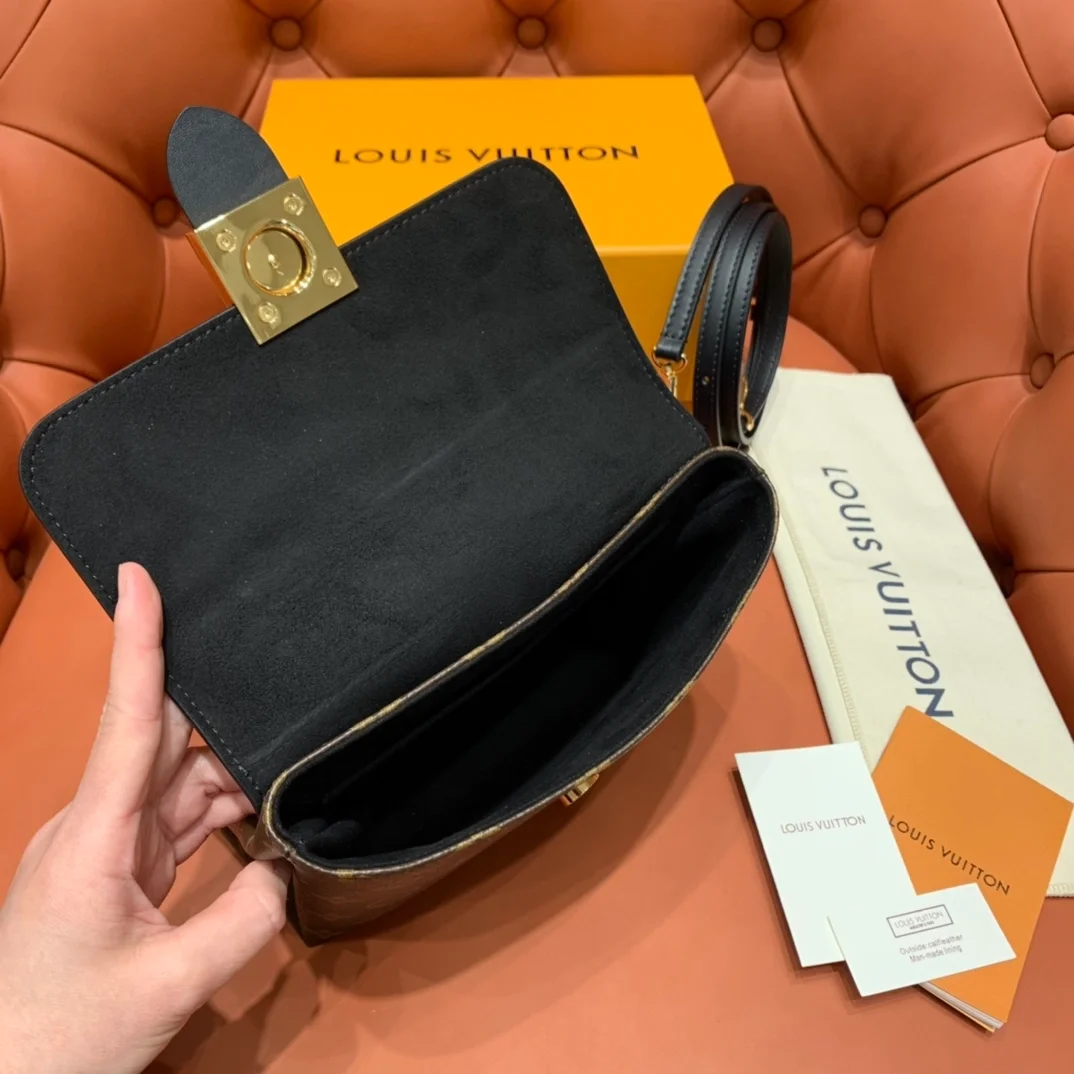 루이비통 라키 BB 모노그램 캔버스 백 M44141