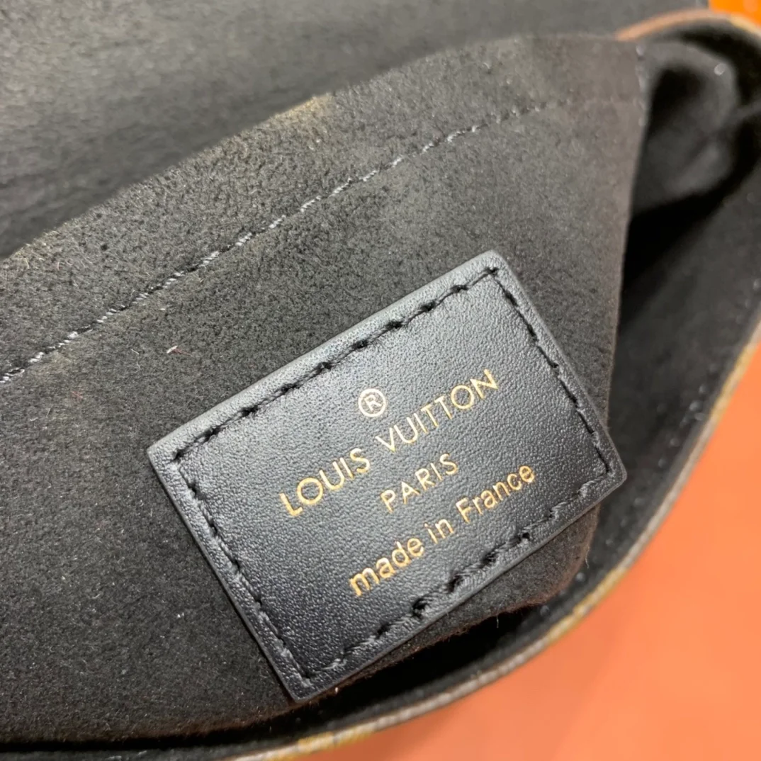 루이비통 라키 BB 모노그램 캔버스 백 M44141