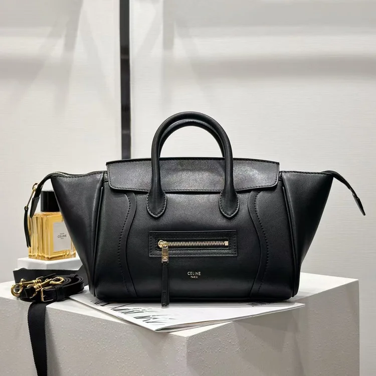 셀린느 스몰 뉴 러기지 셔플 샤이니 램스킨 블랙