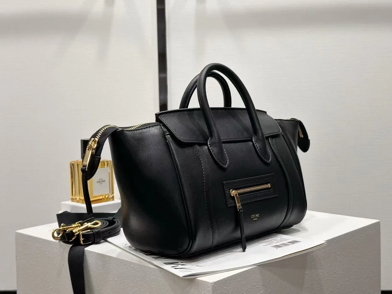 셀린느 스몰 뉴 러기지 셔플 샤이니 램스킨 블랙