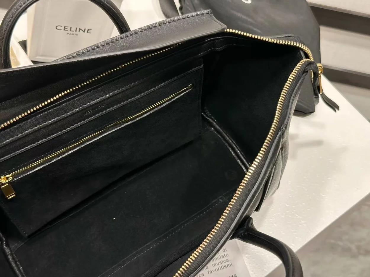 셀린느 스몰 뉴 러기지 셔플 샤이니 램스킨 블랙